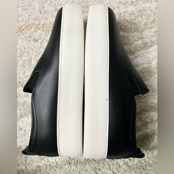 Brand new Koio Jedi shoes sz 37/7

Never worn, need smaller size. - Picture 7 of 9